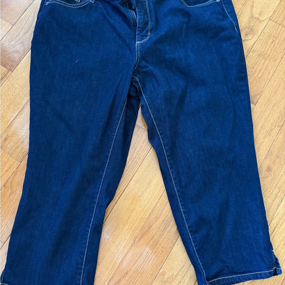 St John’s Bay Dark Wash Straight-Leg Jeans -Capri